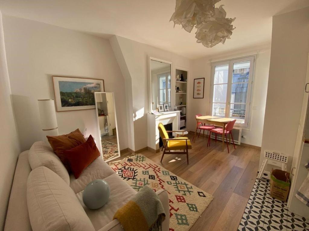 Modern Appartement W/ Tour Eiffel View In The 7Th Paris Exteriör bild